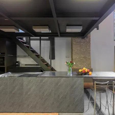 Iflat Spacious And Unique Loft In Trastevere * Roma