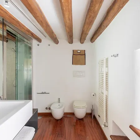 Iflat Spacious And Unique Loft In Trastevere Daire *